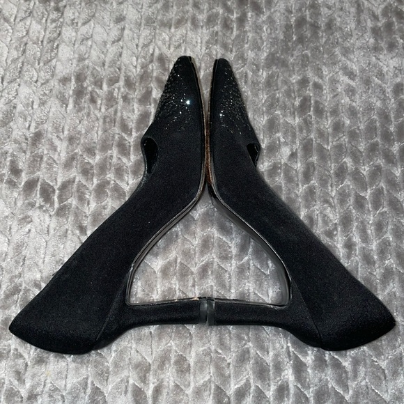 STUART WEITZMAN Black Satin Rhinestone Accents Heels Pumps Sz 6.5. - Picture 7 of 12